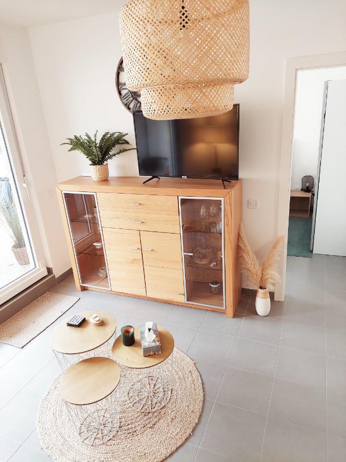 Newhome Nicole Premantura Buitenkant foto